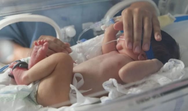  Bebê nasce com anticorpos contra Covid-19 após mãe ser vacinada no México