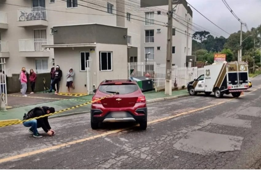  Fuzilada no Santa Cândida!Mulher é assassinada por motociclista que rondava o condomínio