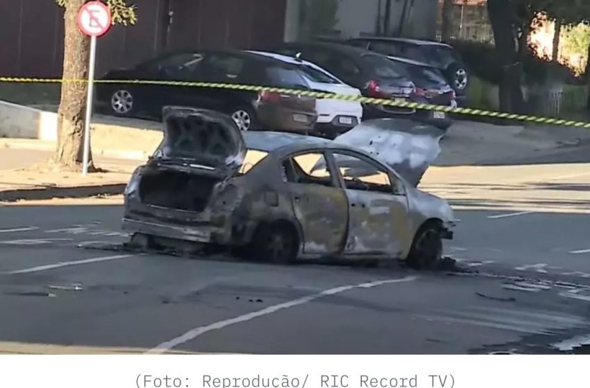  Carro explode após colisão em Curitiba uma pessoa morreu.