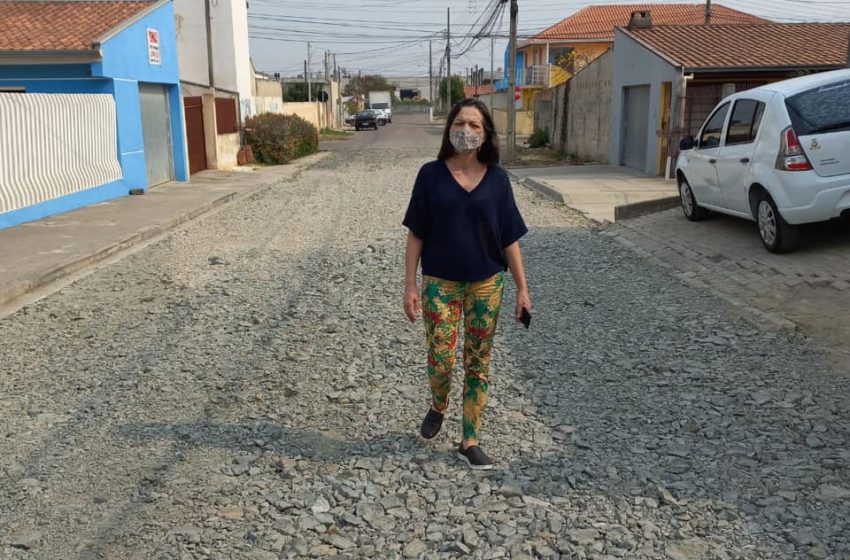  Vereadora Fátima de Paula visita obras no Jd. Itatiaia no Guatupê