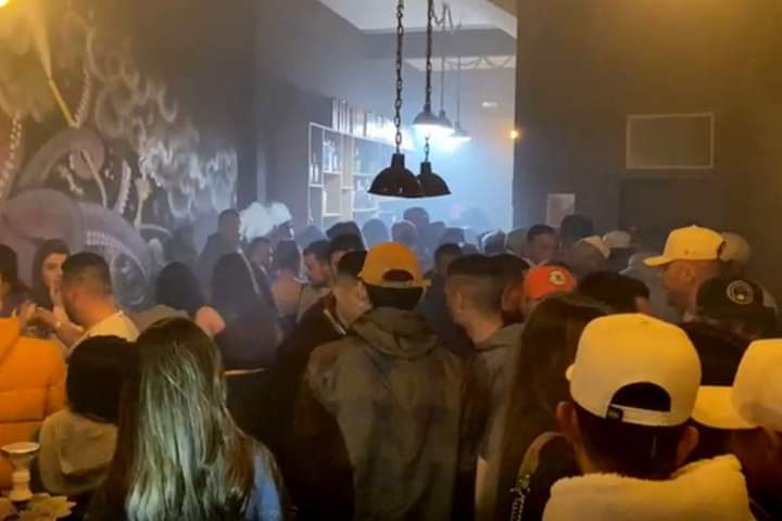  AÇÃO INTEGRADA FECHA PONTOS COMERCIAIS E APREENDE CONTRABANDOS EM CURITIBA