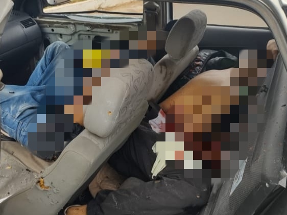  Vídeo: Trio suspeito de assalto a residências trocam tiro com a polícia e levam a pior.