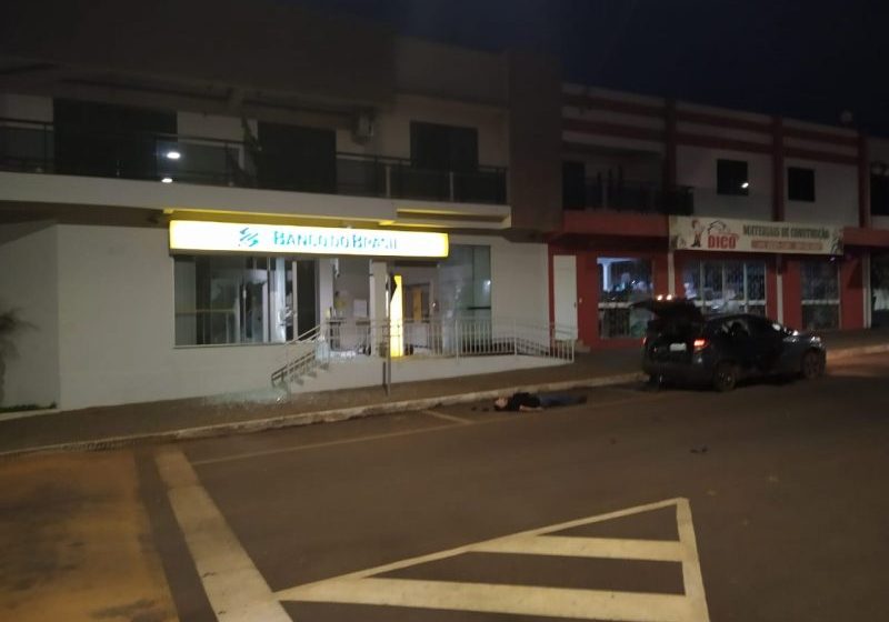  Cenário de Guerra! Assalto em Três Barras do Paraná no sudoeste do estado, deixa seis suspeitos mortos.