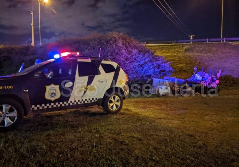  Homem é encontrado morto em barraco improvisado na rotatória do Guatupê em São José dos Pinhais