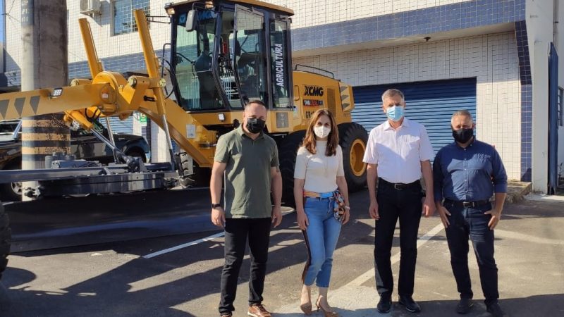  ÁREA RURAL: Luizão entrega máquinas para Secretaria de Agricultura de São José dos Pinhais