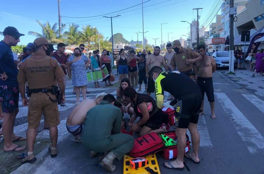  Criança de 4 anos é atropelada por carro e fica gravemente ferida em Matinhos