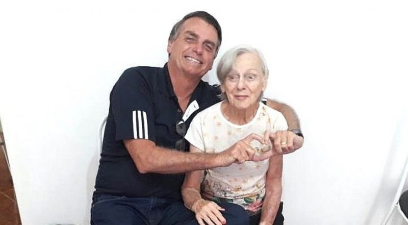  Mãe de Bolsonaro morre aos 94 anos de idade