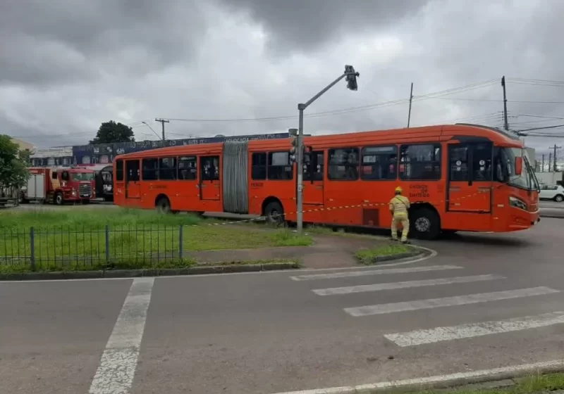  Idosa atropelada por biarticulado morre no hospital
