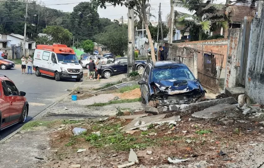  Motorista bêbado mata trabalhador e deixa dois feridos, incluindo a própria filha, em Colombo