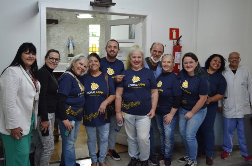  CONEXÃO AFPM; Coral vozes da vida emociona ao celebrar um ano de formação em apresentação no Hospital São José