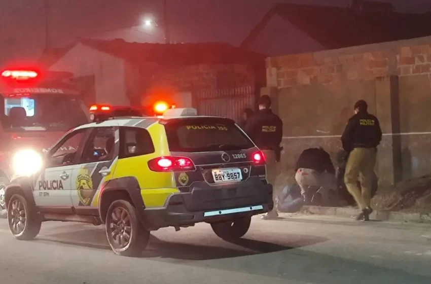  Briga generalizada termina com jovem esfaqueado em rua de São José dos Pinhais