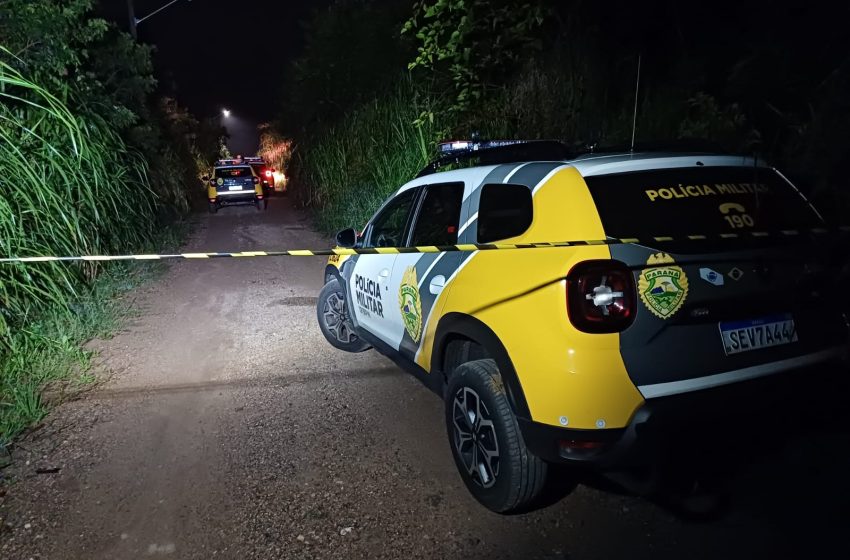  Suspeito de tentativa de roubo foge da PM, bate carro e morre em confronto