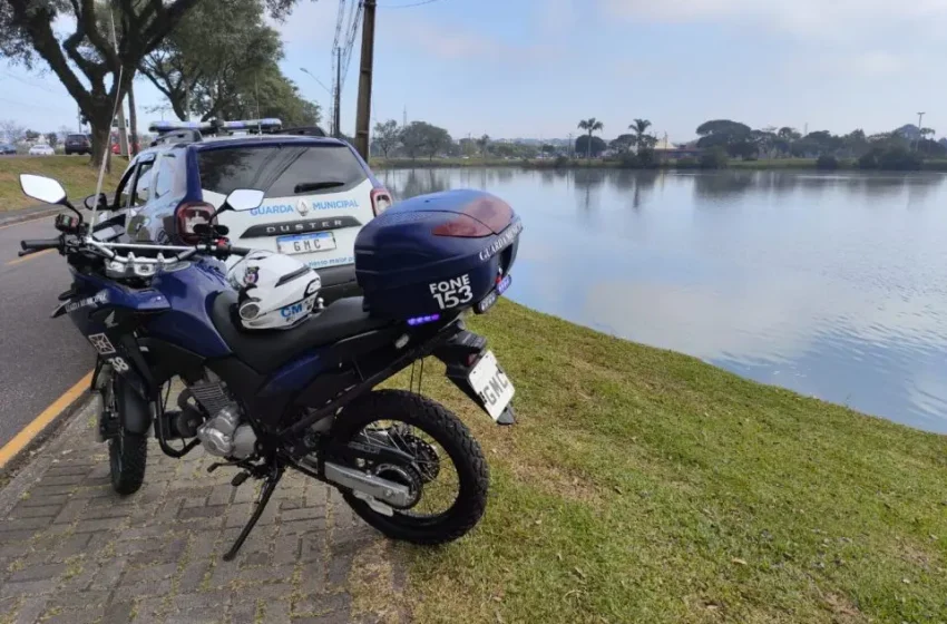  Atleta vai remar no Parque Náutico e encontra corpo de homem boiando dentro de lago