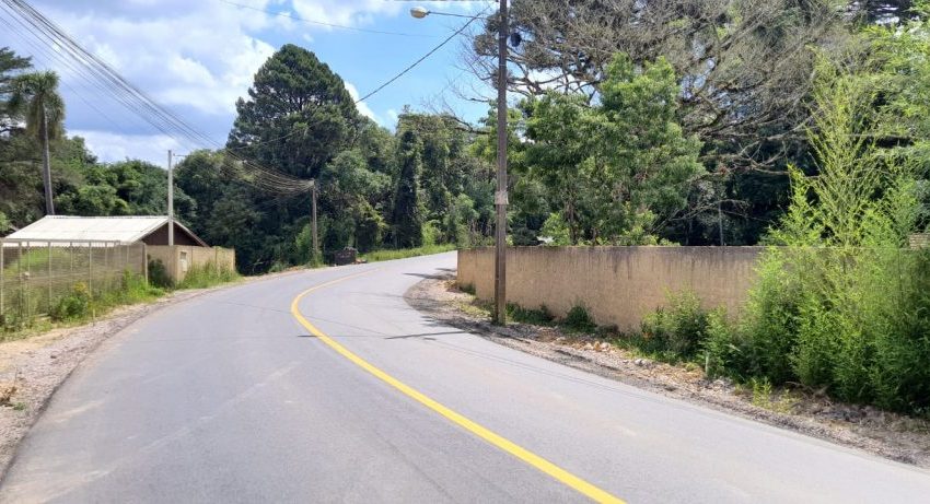  Rua Emerson Greboge, na Colônia Murici, recebe pavimentação e impulsiona infraestrutura rural em São José dos Pinhais