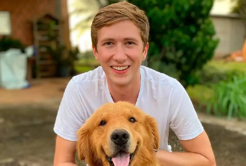  Advogado de 26 anos perde a vida em trágico acidente na Avenida das Torres, em Curitiba