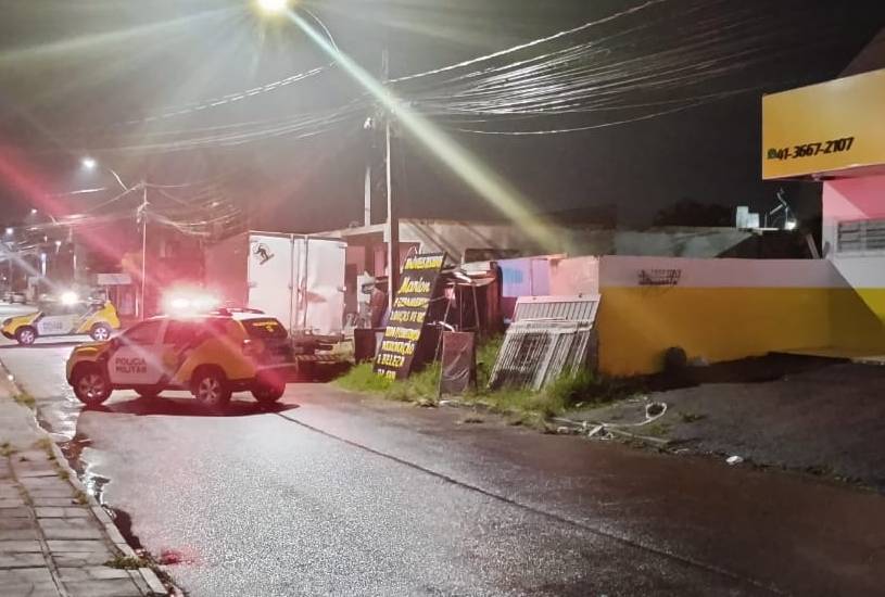  Homem morre em confronto policial em Piraquara; vítima era monitorada por tornozeleira eletrônica
