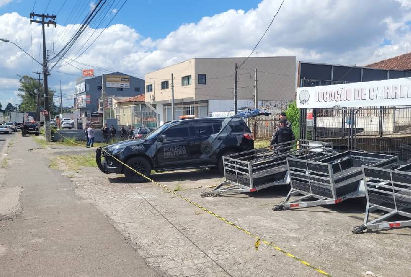  Homem morre em igreja após confronto com a polícia na CIC