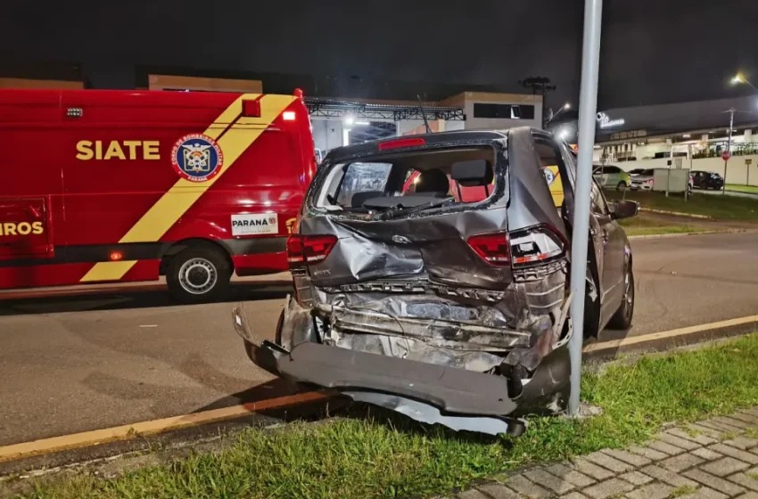 Acidente em cruzamento de São José dos Pinhais deixa oito feridos