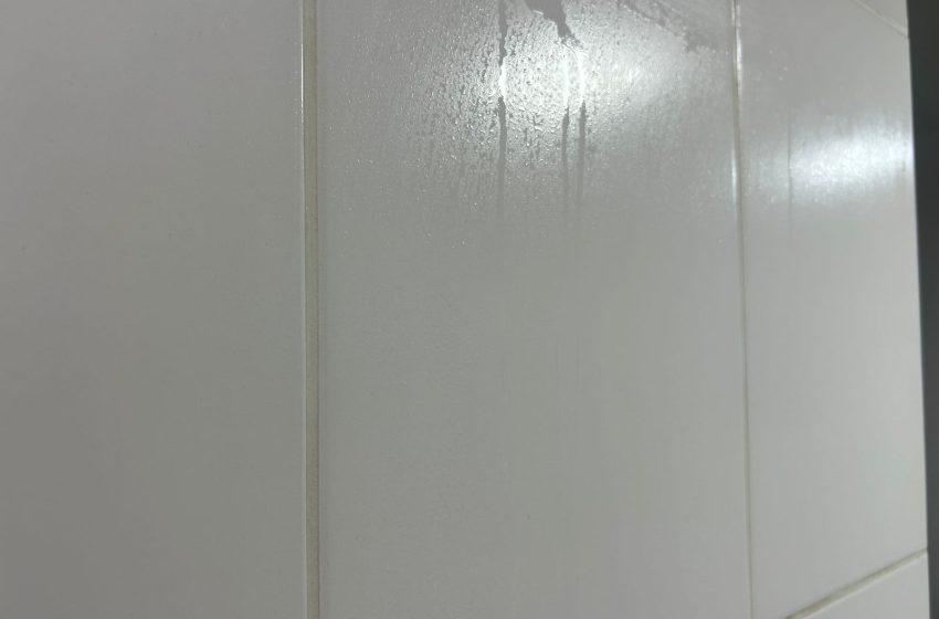  “Parede chorando”: fenômeno chama atenção no inverno paranaense