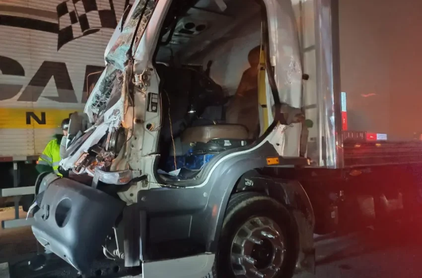  Engavetamento com três caminhões no Contorno Leste deixa um ferido em São José dos Pinhais