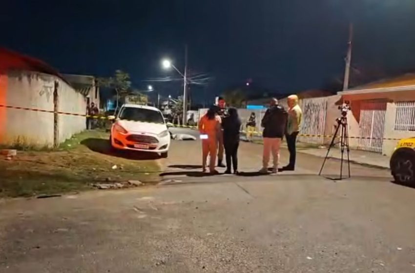  Mulher é morta a tiros após discussão no bairro Uberaba, em Curitiba