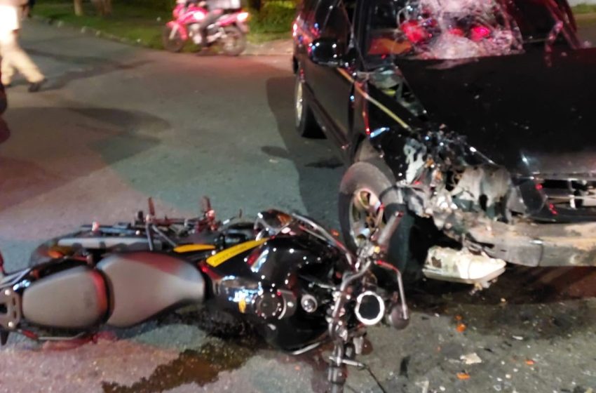  Acidente entre caminhonete e motocicleta deixa dois feridos em São José dos Pinhais