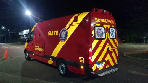  Motociclista sofre ferimentos graves em colisão no bairro Costeira, em São José dos Pinhais