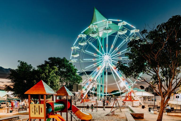  Brinquedos gratuitos ficam na Rua XV até o fim de abril em São José dos Pinhais