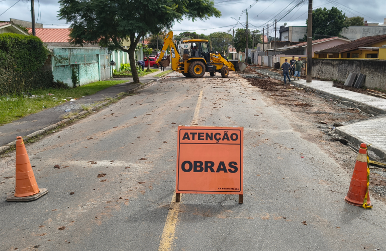  Prefeitura realiza revitalização na Rua Francisco de Paula Lôbo Araújo, no Cidade Jardim
