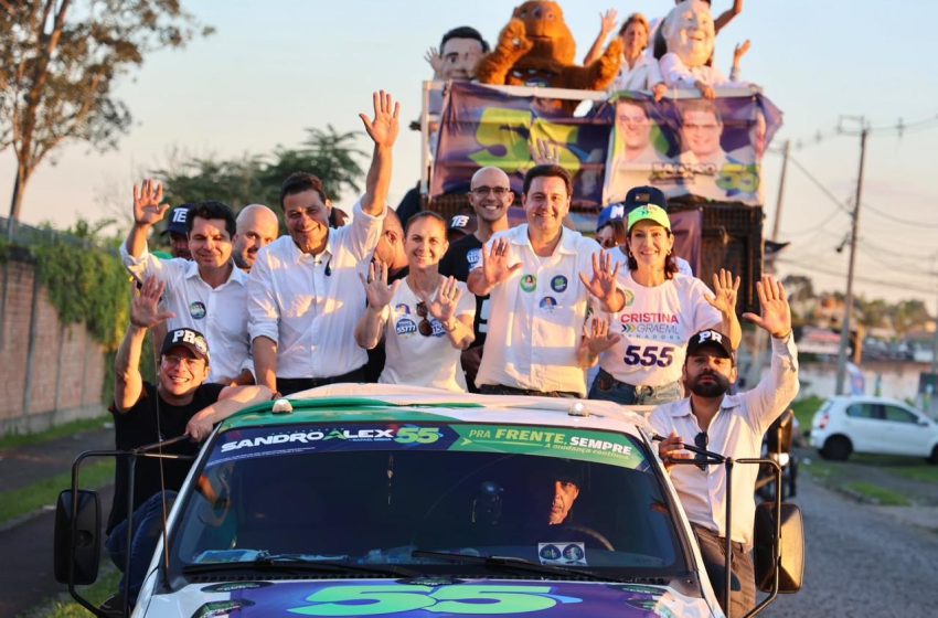  Candidato ao Governo do Paraná, Sandro Alex e Ratinho Junior participam de caminhada e carreata em São José dos Pinhais