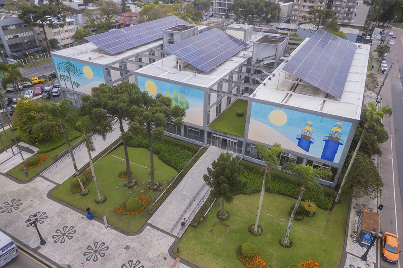  Prefeitura de Curitiba abre 243 vagas com salários de até R$ 14 mil
